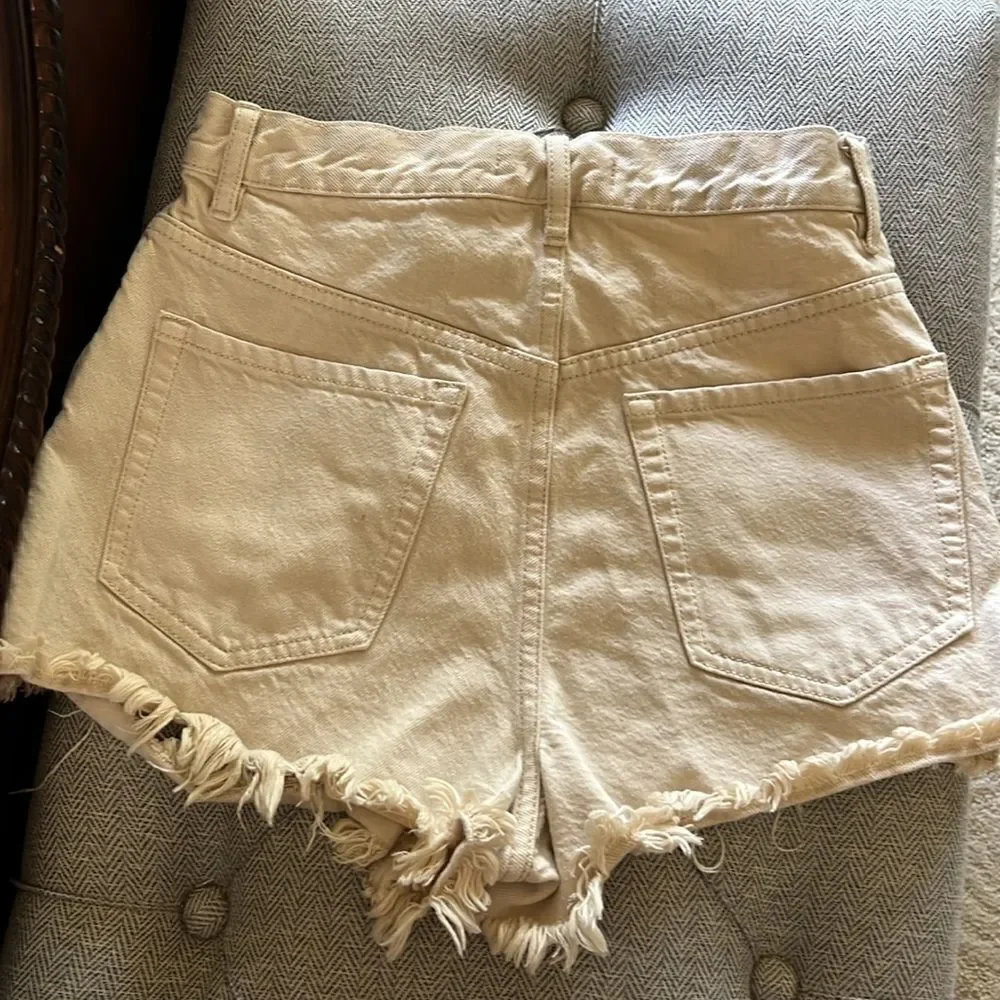 PacSun Eco Beige Ripped Vintage High Waisted Denim Shorts Size 26